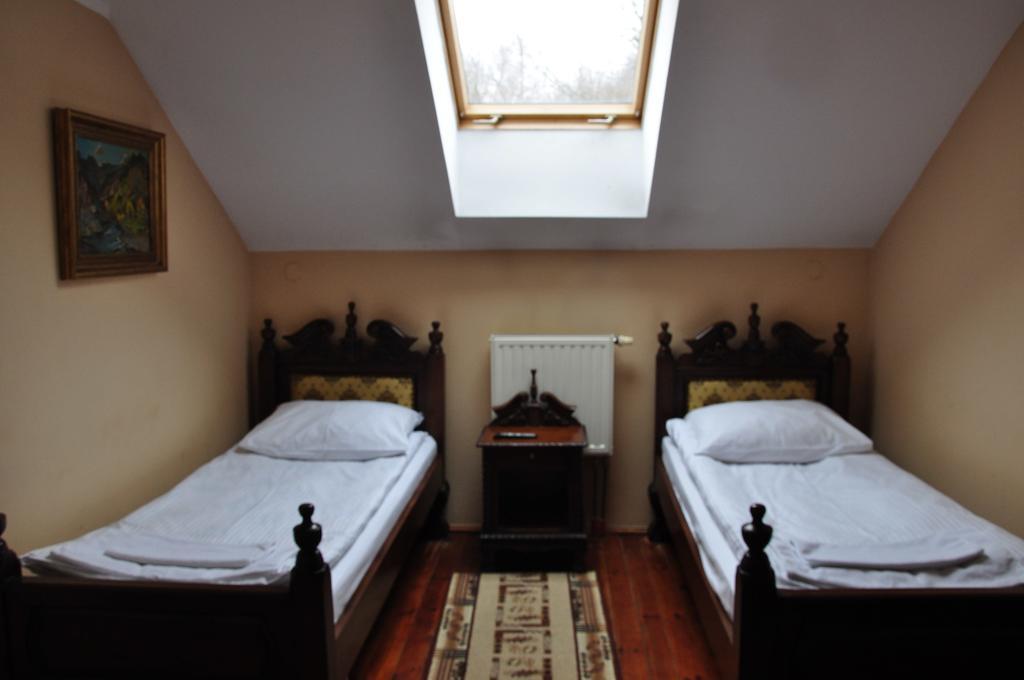 Ostoya Inn & Granary Jasionka Quarto foto