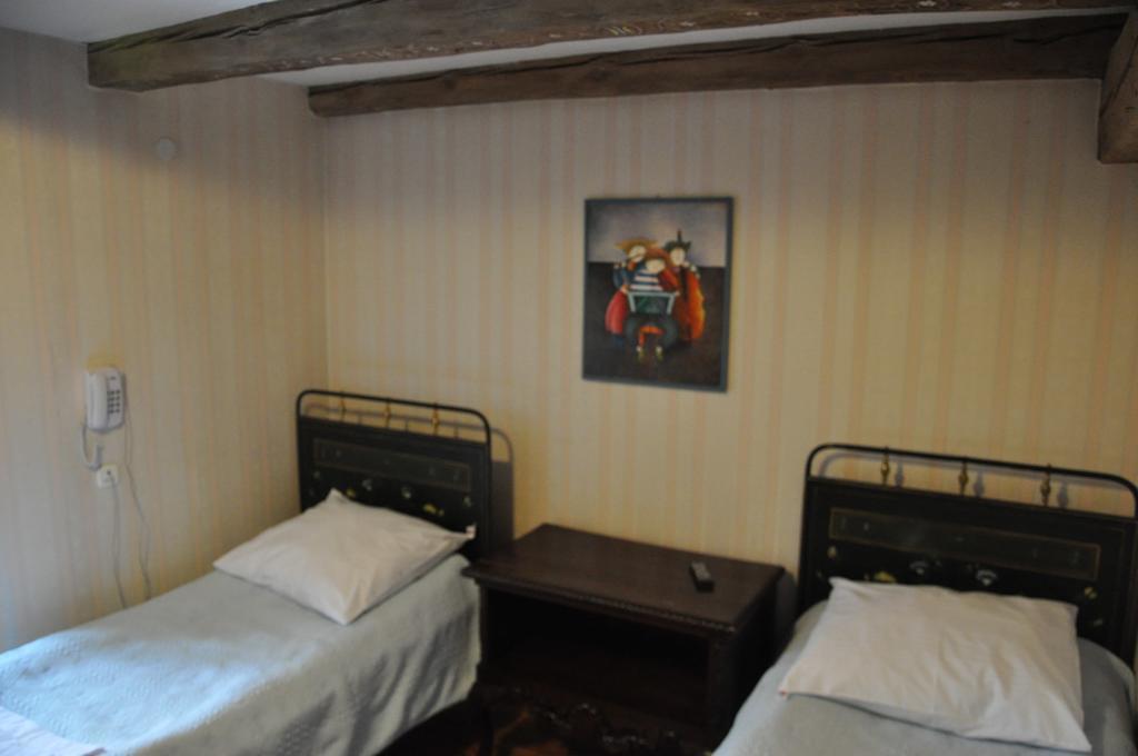 Ostoya Inn & Granary Jasionka Quarto foto