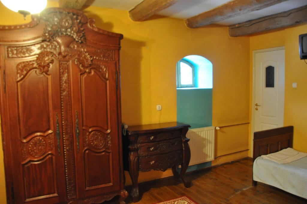 Ostoya Inn & Granary Jasionka Quarto foto